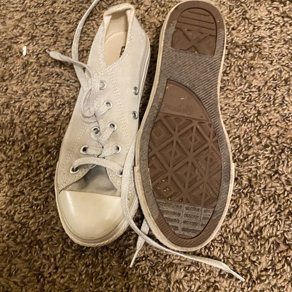 Converse - Picture 2 of 3